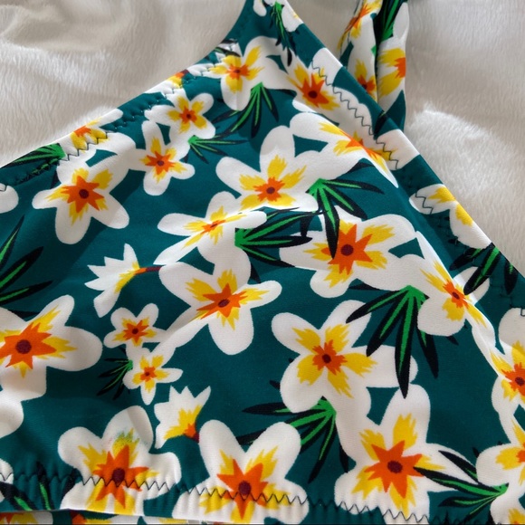 Swim Green Floral Bikini Top Poshmark
